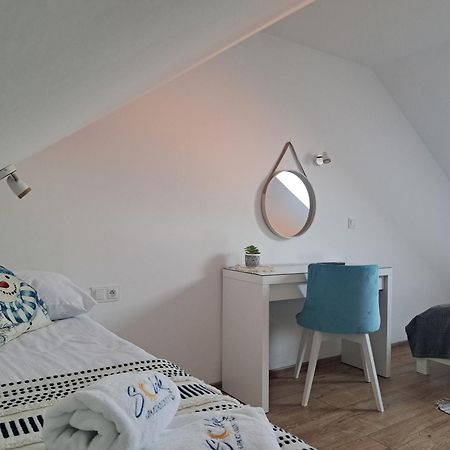 Solek Apartamenty I Pokoje Goscinne 梅尔诺 外观 照片