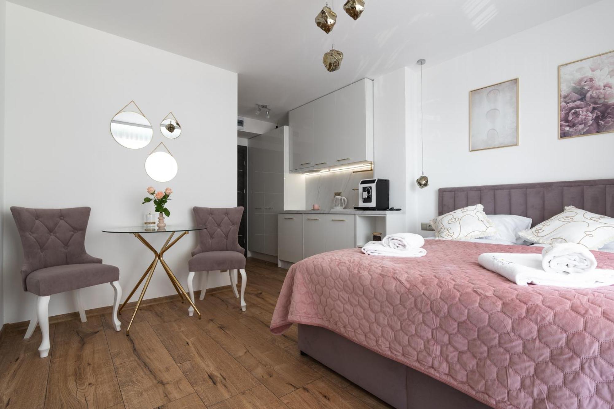 Solek Apartamenty I Pokoje Goscinne 梅尔诺 外观 照片